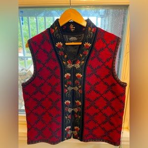 Icelandic Wool Sweater Vest Size L w Silver Clip Closures - Scandinavian Look